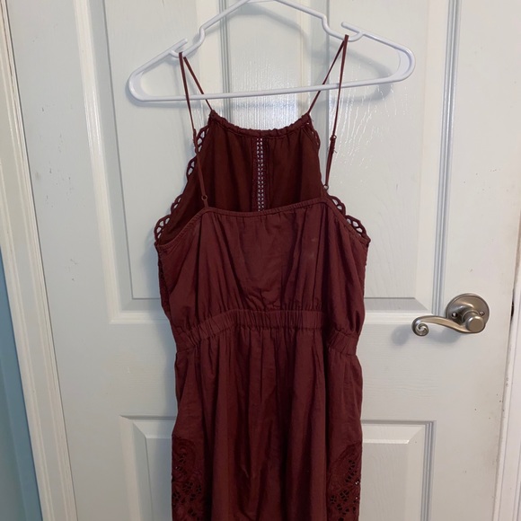 Burgundy lace romper - Picture 3 of 5